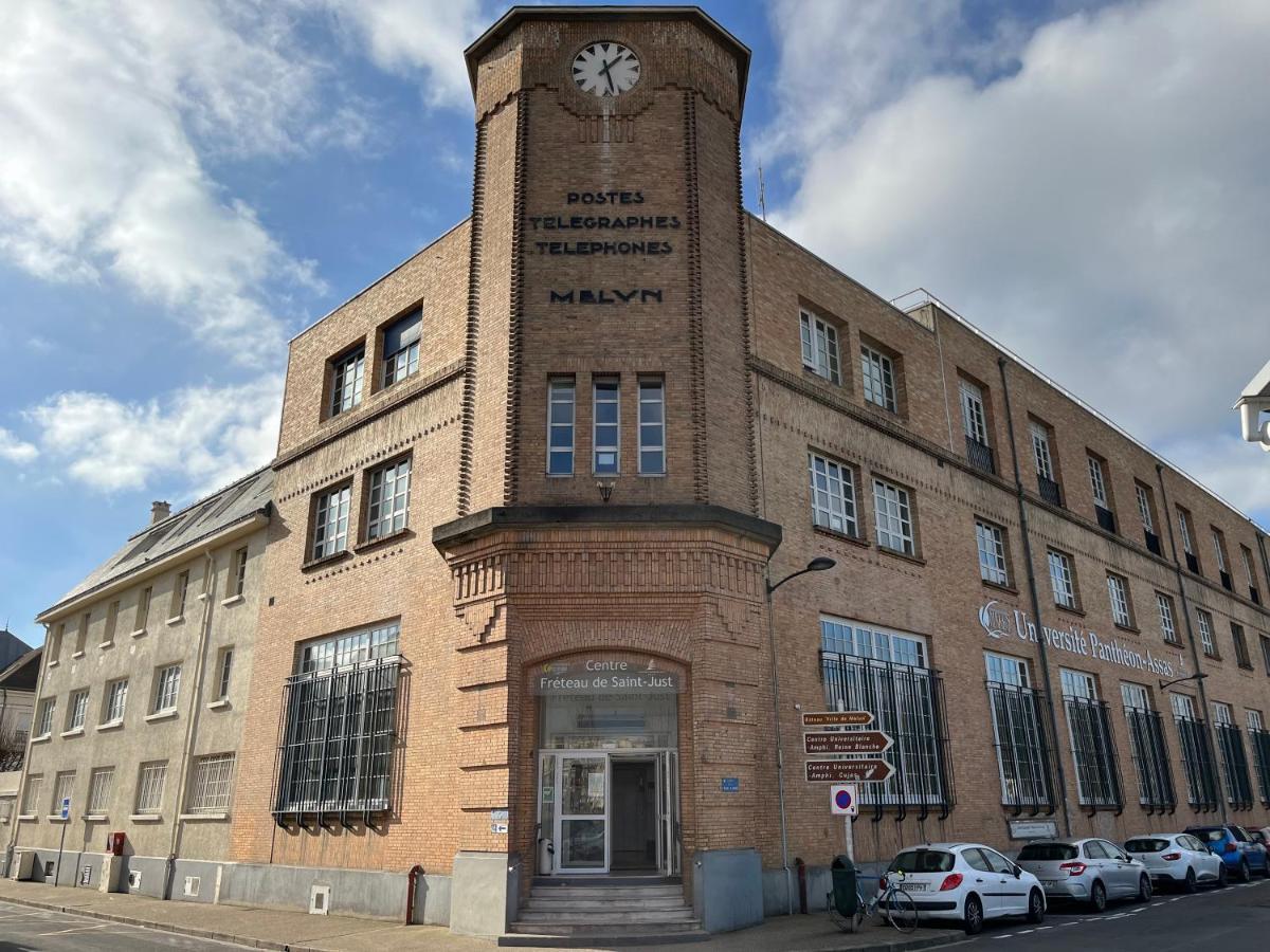 Le Vicomte Apartment Melun Exterior photo