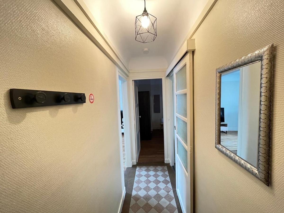 Le Vicomte Apartment Melun Exterior photo